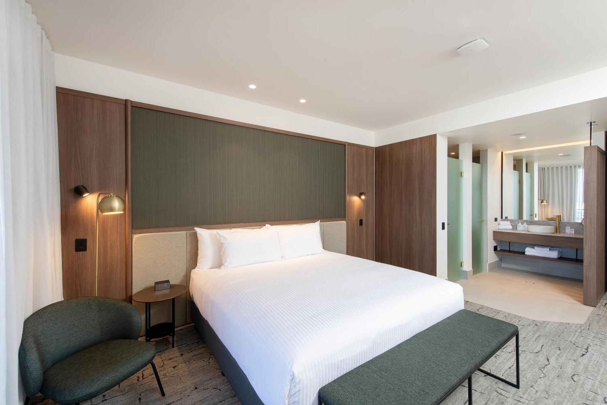 The George Hotel Adelaide Room photo